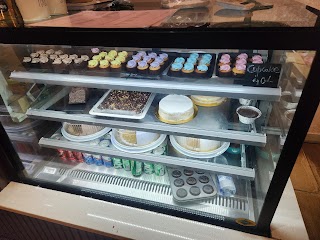 BAKESTER - the dessert studio
