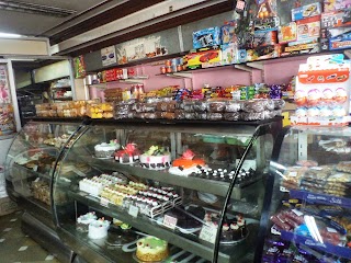 Taj Bakery