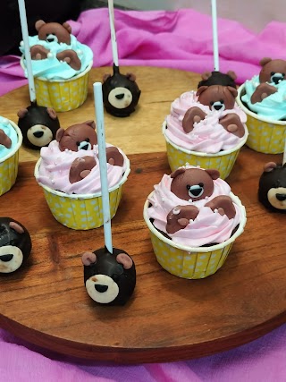 Dilicia cakes and chocolates