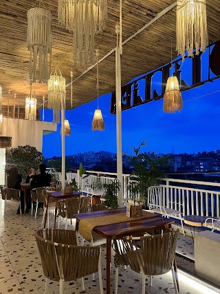 Lillie’s - The Boho Cafe