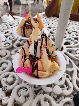 Shah Ice Cream Parlour