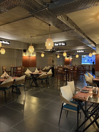 Daaru Next Door Bar & Kitchen