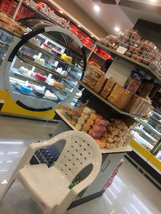 The Bake House And Sweets