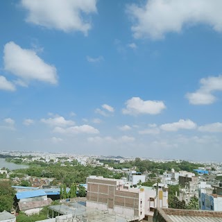 Limra Hotel : kalyani biryani